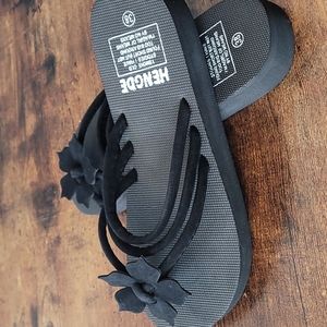 Hengde Sandles size 7